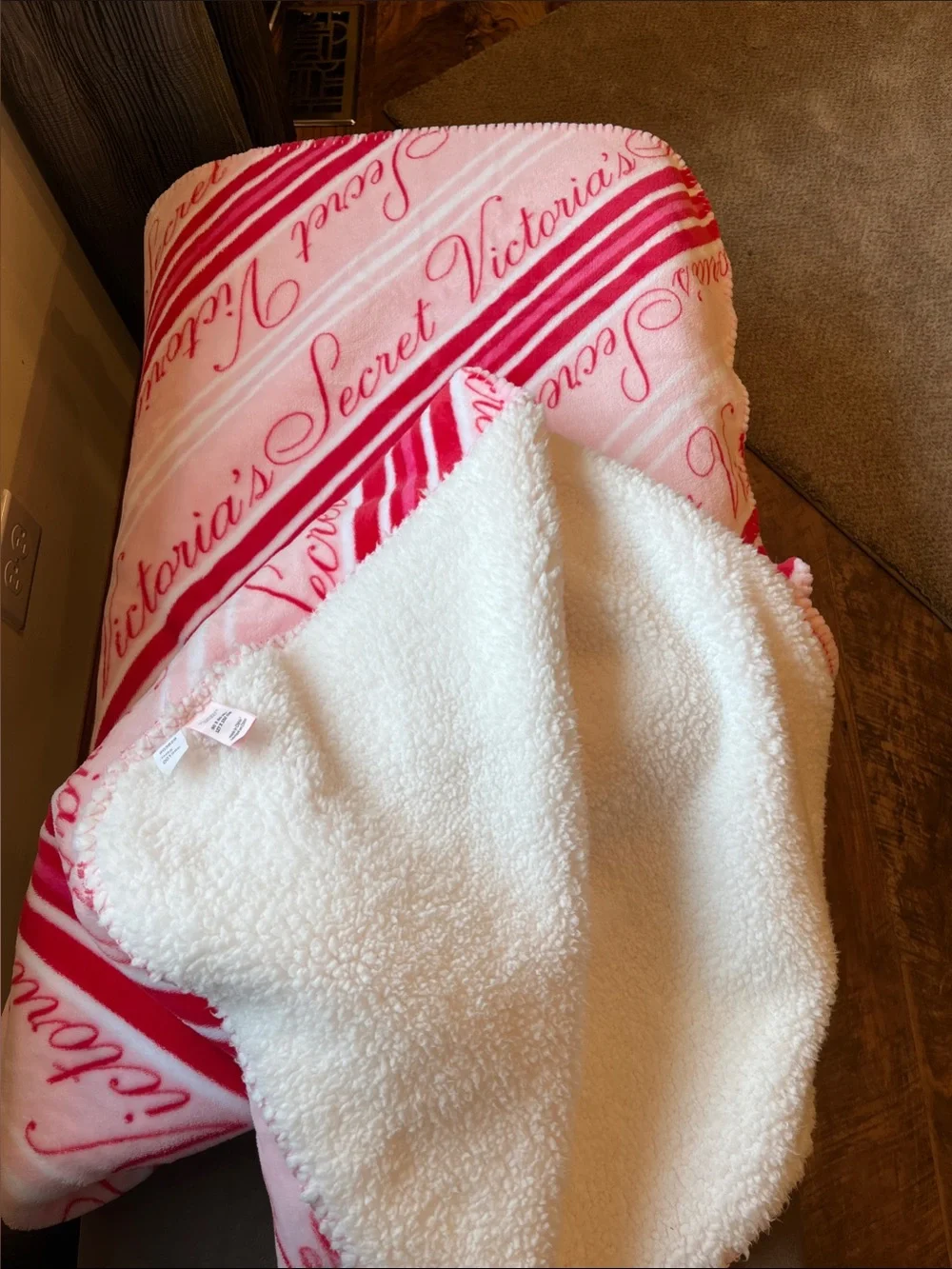Victoria's Secret Plush Pink, Red Script & White Sherpa Throw